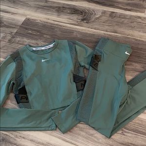 Army green nike set